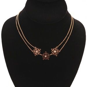 LC Lauren Conrad 3 Rose Necklace